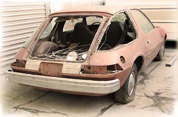 AMC Pacer Sedan 1975, Opfer von Vandalismus